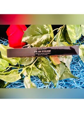 NIB RealHer Eye Am Resilient Metallic Bronze Eyeliner